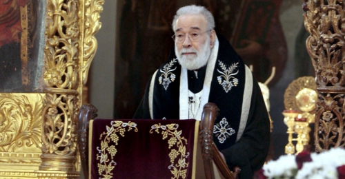 المطران عودة للسياسيين : تنحّوا لتخدموا لبنان