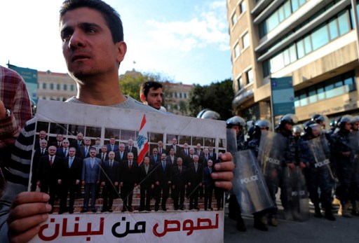 السلطة تتفاوض مع نقاط فشلها