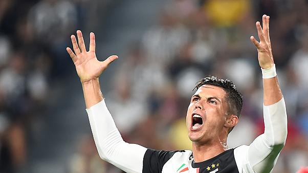 الحكومة الإسبانية تؤجل عودة رونالدو إلى يوفنتوس