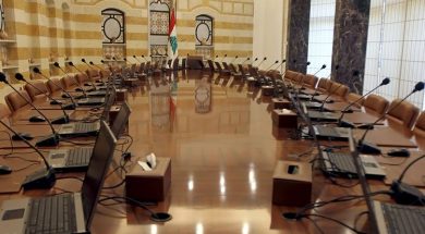 cabinet-empty-table-3