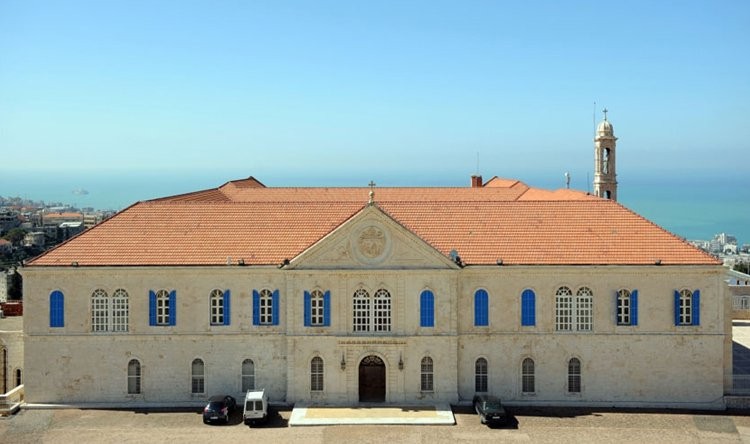 بكركي تسقط مناورة “التغيير”