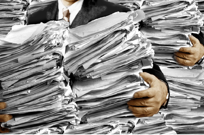 «التضخم الإداري والبيروقراطي» علّة لبنان الثالثة