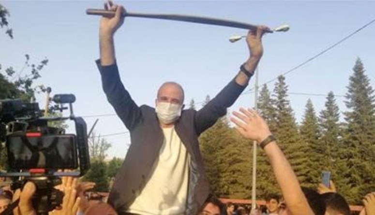 وزير المخمّس مردود