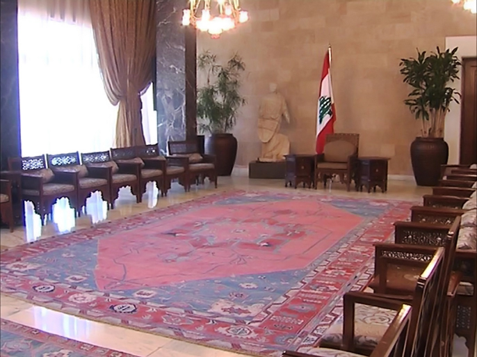 المطالبات بإستقالة الرئيس وإرتباطها بالعهود الرئاسية منذ الإستقلال