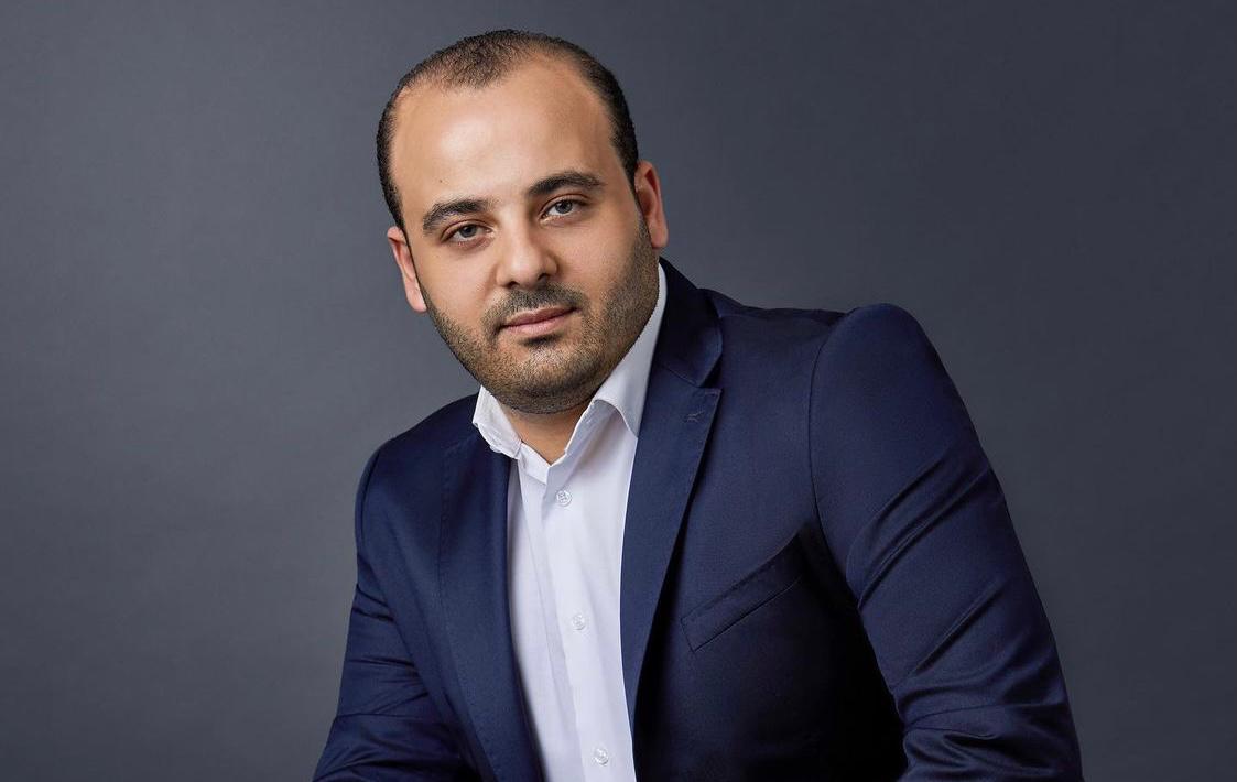 كابوس الإعجابات هل يُنهي السوشييل ميديا  ويعيدنا أعمق؟! |بقلم: عمر الفاروق النخال