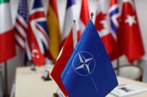 20170922142424reup-2017-09-22t142156z_323107856_rc195730da80_rtrmadp_3_nato-turkey.h_0
