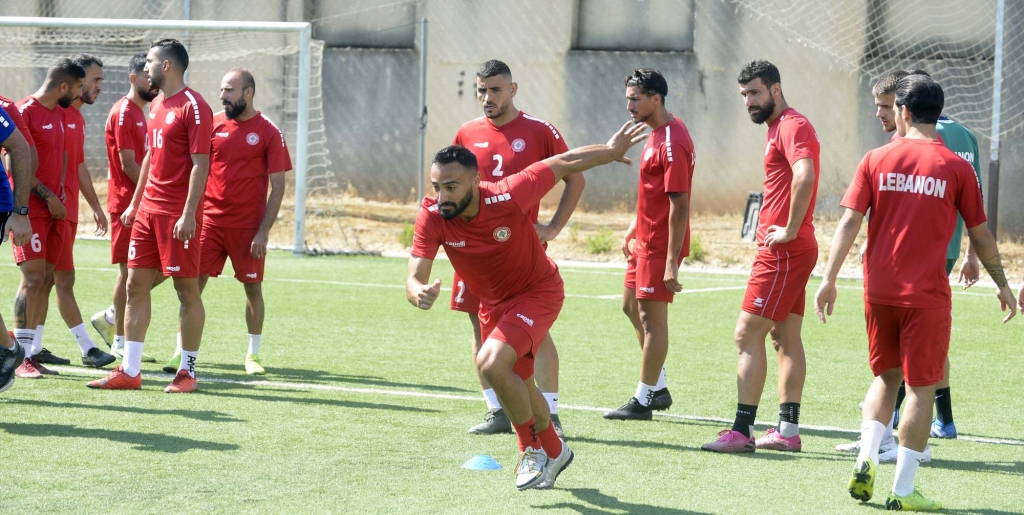 منتخب لبنان يصل إلى الدوحة للقاء جيبوتي