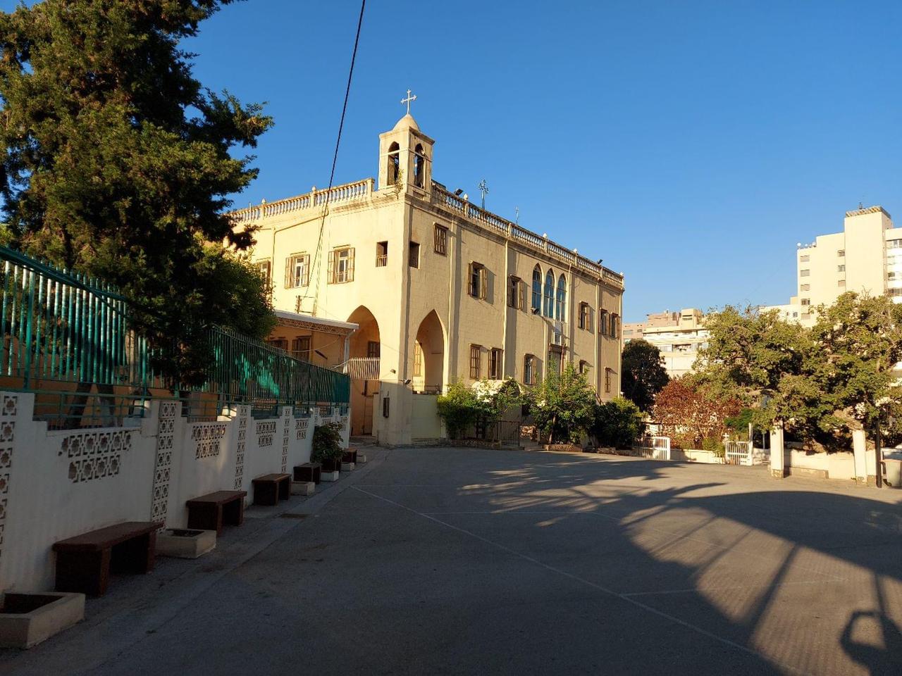مدرسة مار الياس بطينا.. صرح بيروتي  خرّج السفراء المميزين  إلى كل العالم