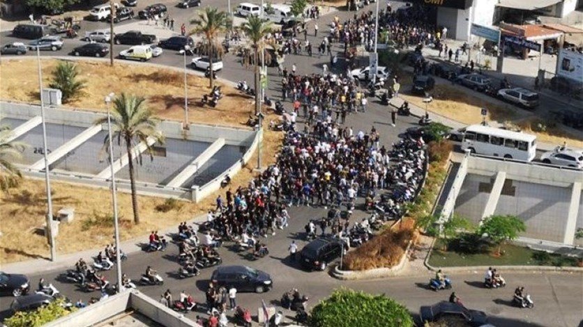 عند حزب الله.. الشعارات حسب الموسم!