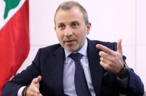 20210110133822reup-2021-01-10t133652z_1074279965_rc215l9l8dot_rtrmadp_3_lebanon-crisis-bassil-730×438