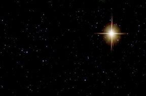 129-013616-universe-space-clues-star_700x400