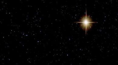 129-013616-universe-space-clues-star_700x400