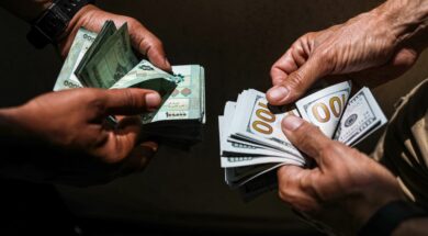 LEBANON-POLITICS-ECONOMY-CURRENCY
