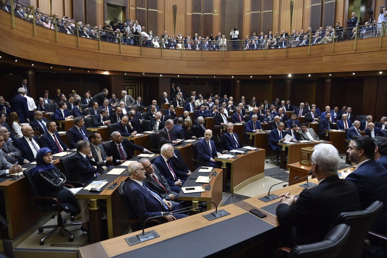من استسلم لبدعة الثلثين في كل جلسات الانتخاب حوّل البرلمان الى ساحة هزل!