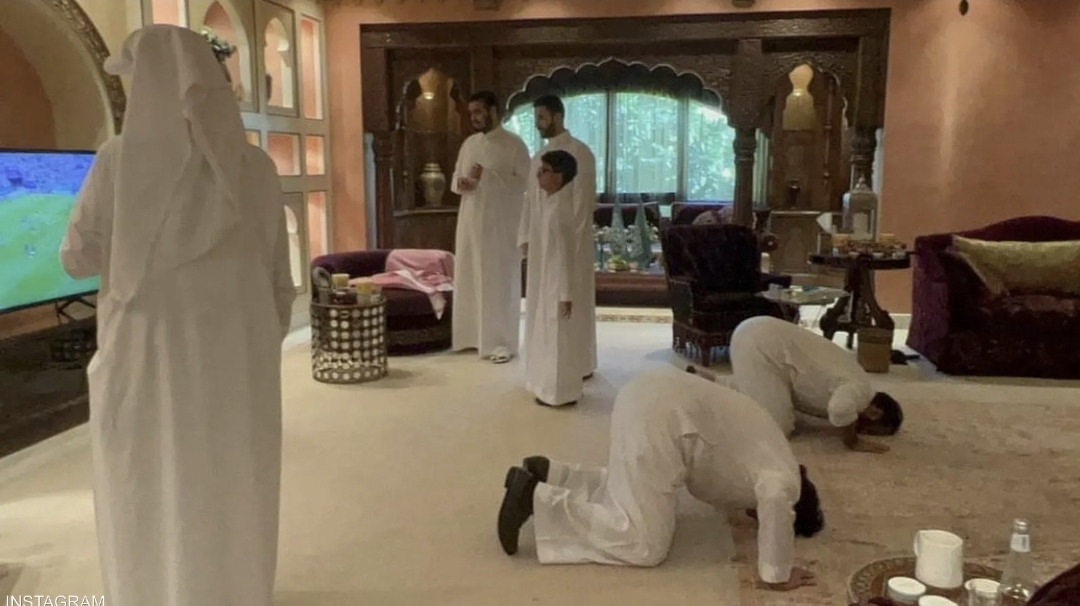 بالصور.. هكذا احتفل ولي العهد السعودي بفوز “الأخضر”