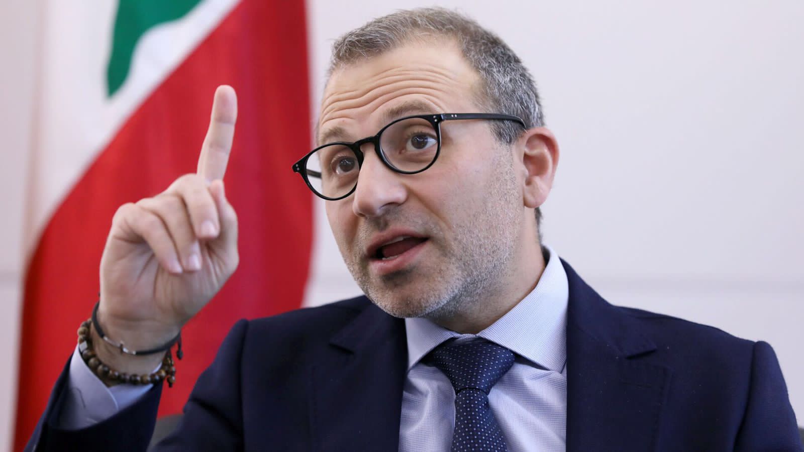 جبران باسيل يطالب الحزب بالإصلاح والتغيير! وجلسة أخرى لمجلس الوزراء تلوح في الأفق!