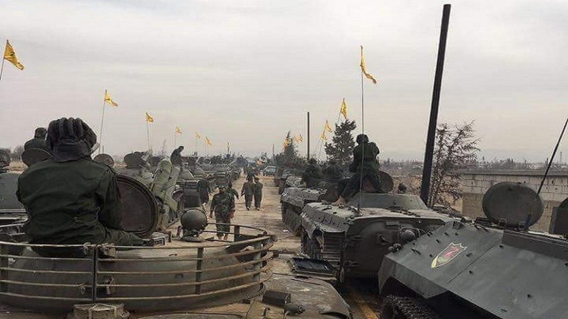 استعراض الحرس الجمهوري بعد استرضاء الحرس الثوري؟