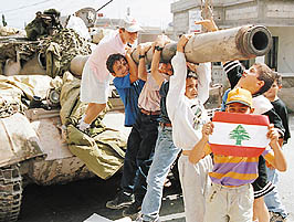 في ٢٥ ايار: “جمول” وبيروت البداية وكم مرة يجب تحرير الارض؟