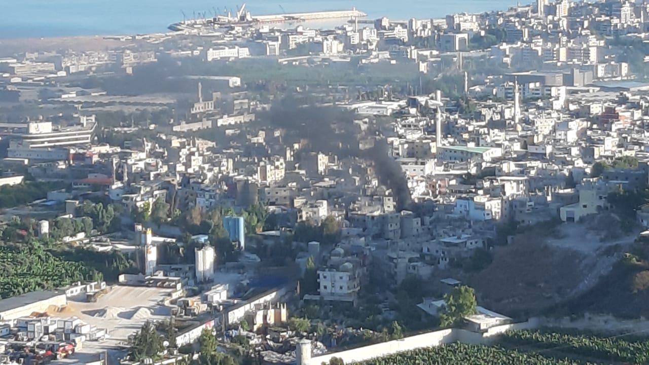 المخيمات السيطرة تحت الصراع