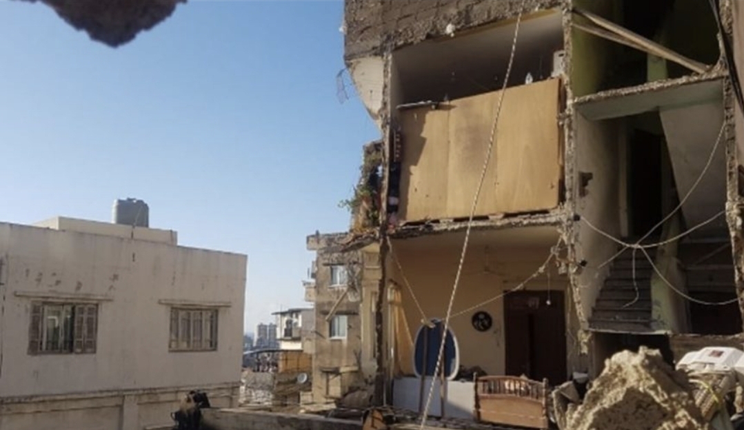 المباني الآيلة إلى السقوط: العيش تحت شبح الانهيار