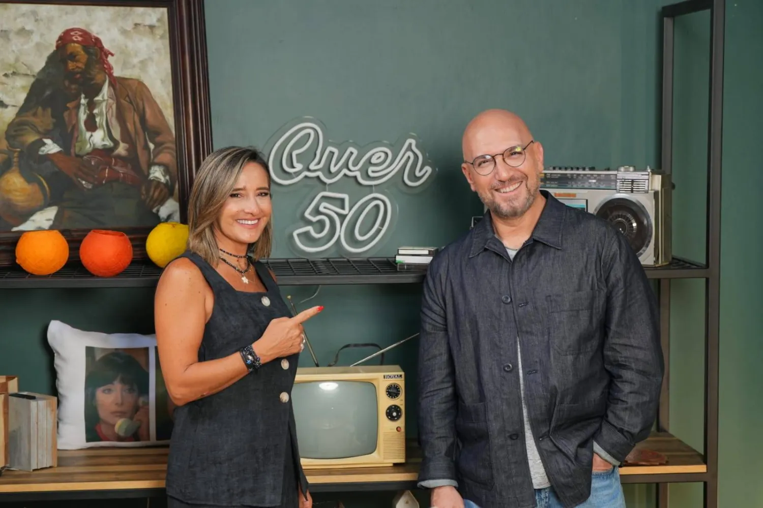  Over 50.. عندما يصبح البودكاست مساحة للحكمة لا للحنين