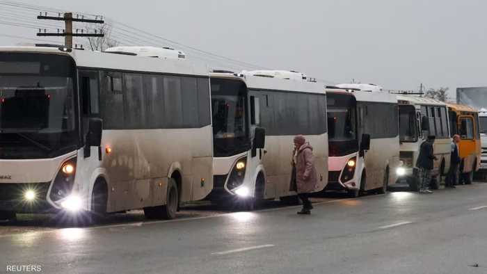 اجلاء نادر بين روسيا وأوكرانيا.. بسبب زوجة ترامب!